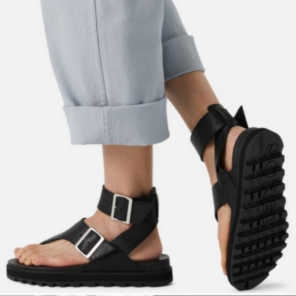 NWOT Sorel Roaming Black Leather T-Strap Sandals Size 8.5 - Picture 2 of 10